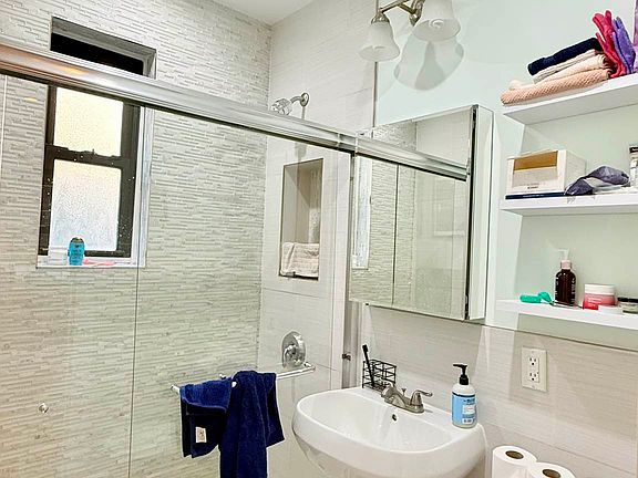 5th image of 21-58 35th St APT 3B