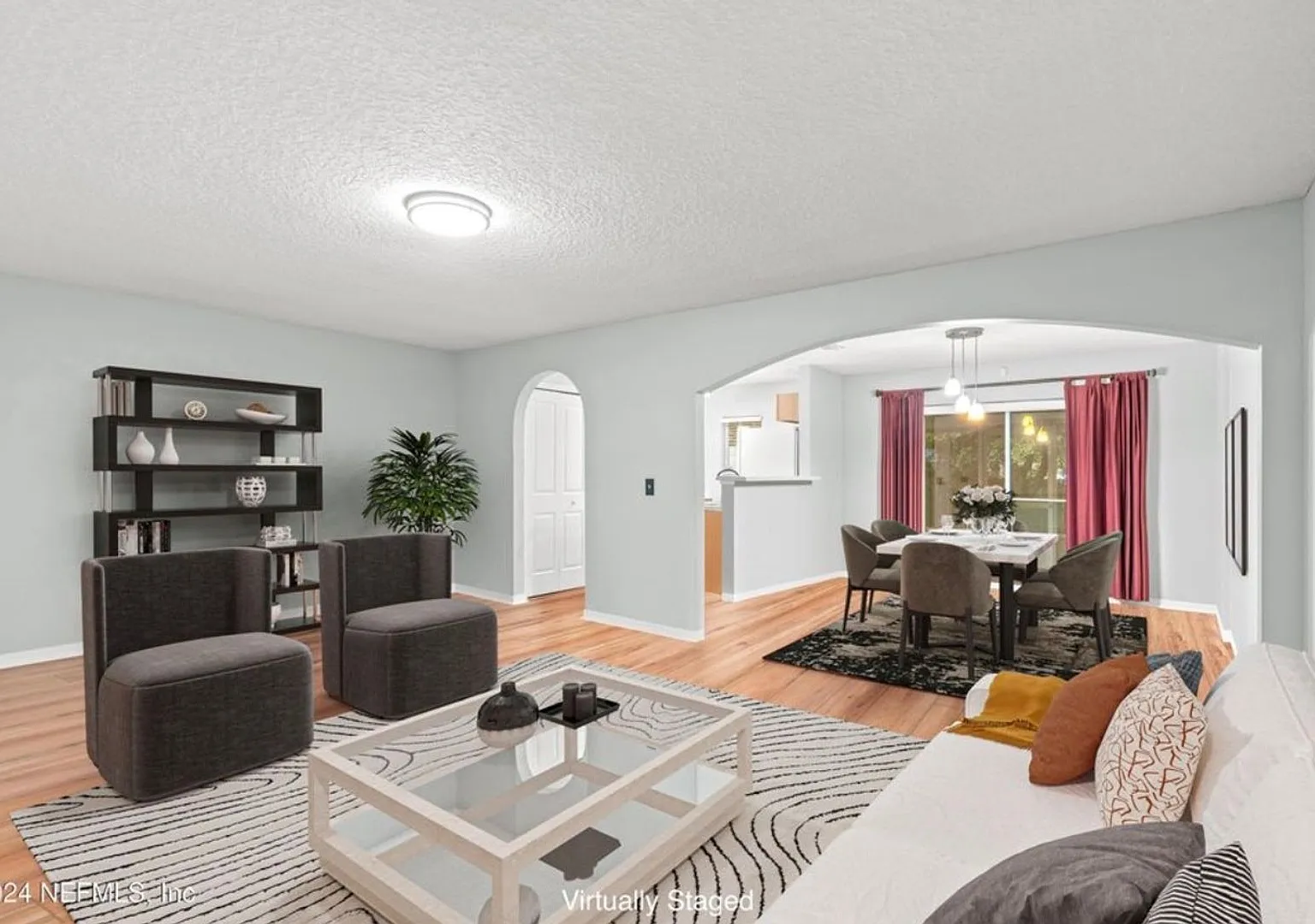 Charming 3BR Townhome in Jacksonville — Photo 2