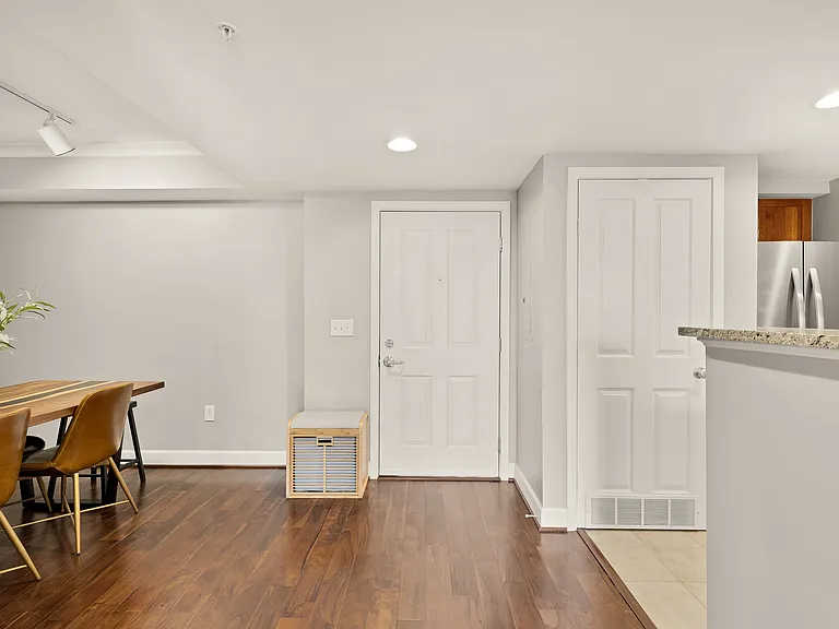 1220 N Fillmore St #810 — Photo 9