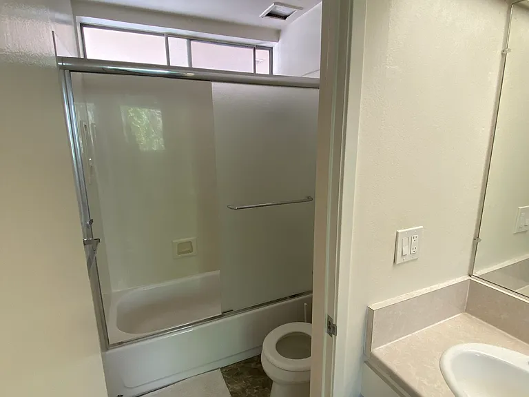 2477 Virginia St #204 — Photo 8