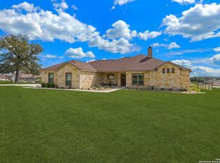 100 Westfield Vw, La Vernia, TX 78121