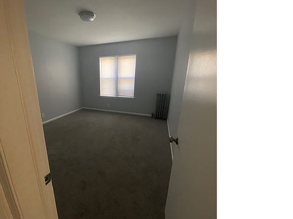 3rd image of 224 N Pine Ave #1S
