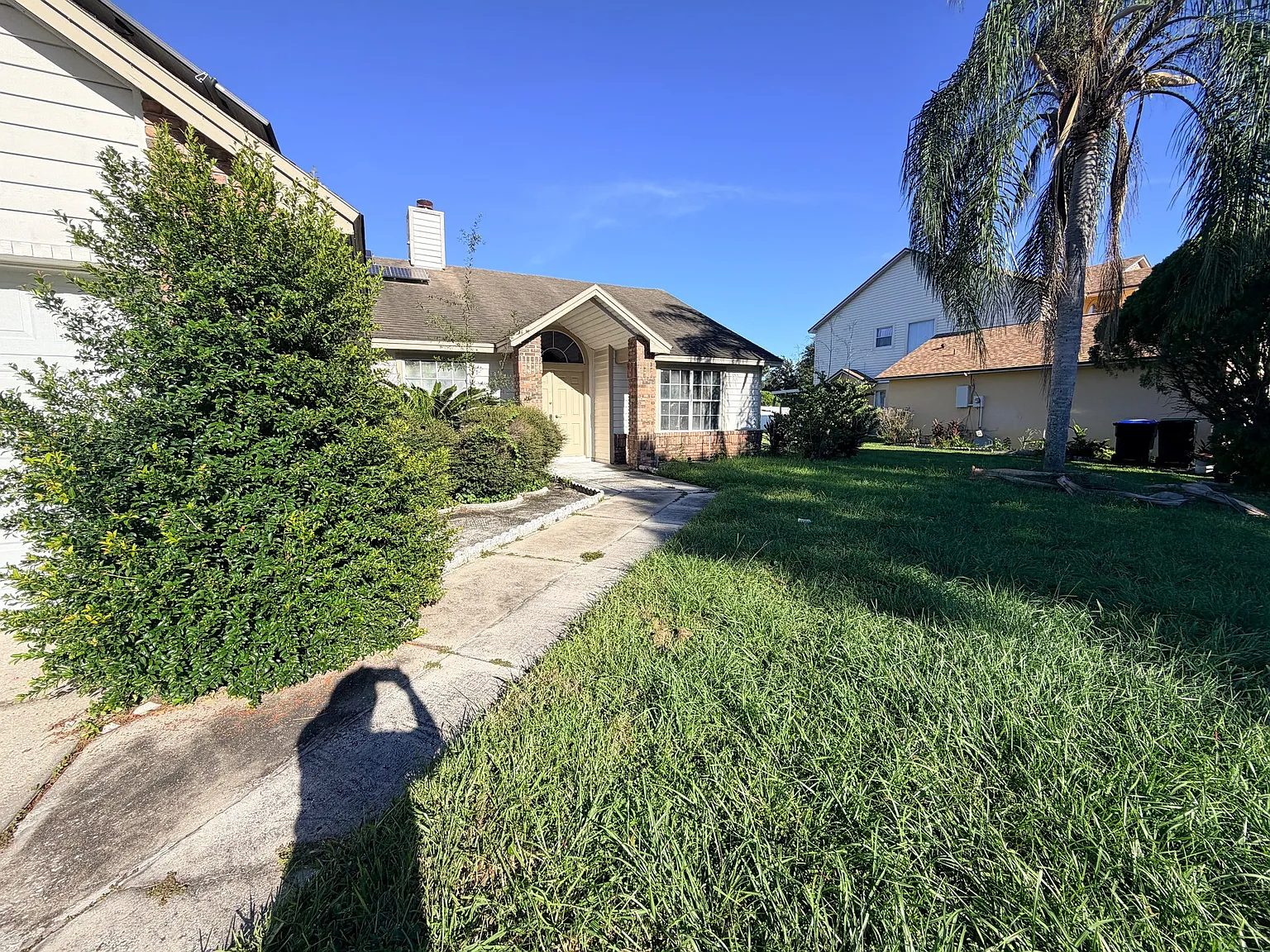 Family House — Photo 1