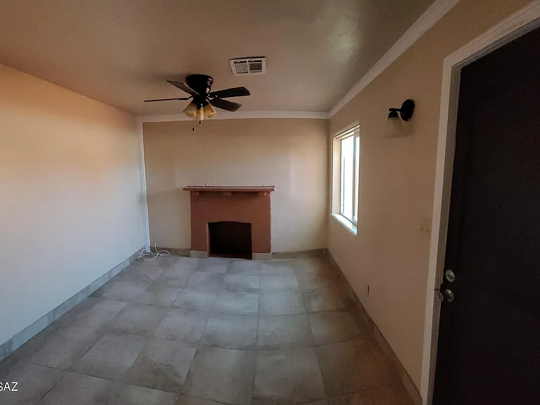 3914 S 5th Ave — Photo 13