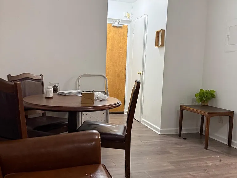 2141 I St NW — Photo 5