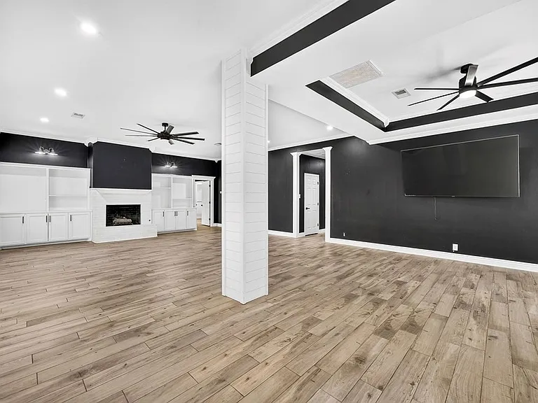 4910 Kingsboro Ct — Photo 28