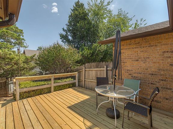5th image of 716 Stonecroft Cir