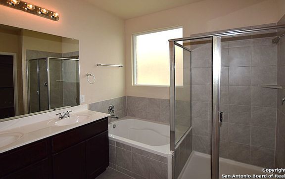 5th image of 15230 McKays Lark