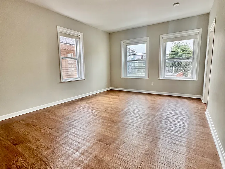 352 E Main St #2 — Photo 6