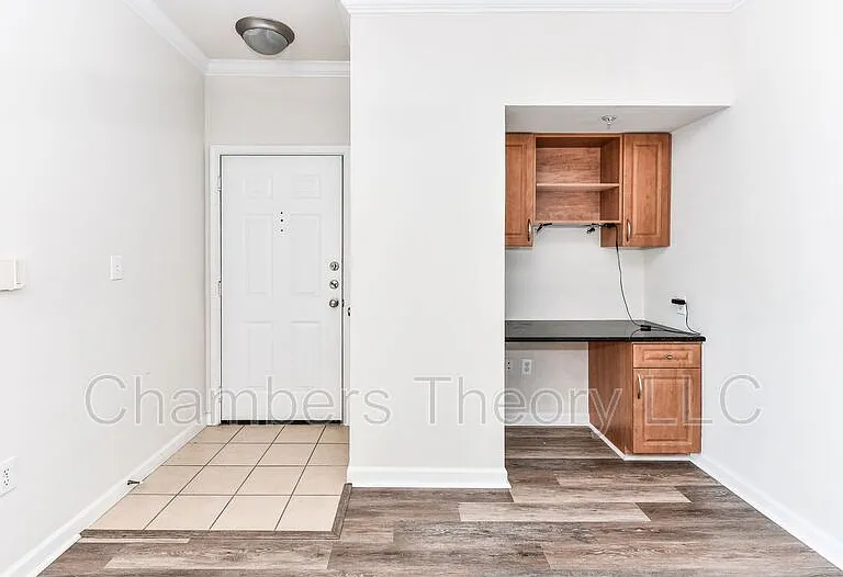 12104 Garden Grove Cir #404 — Photo 2
