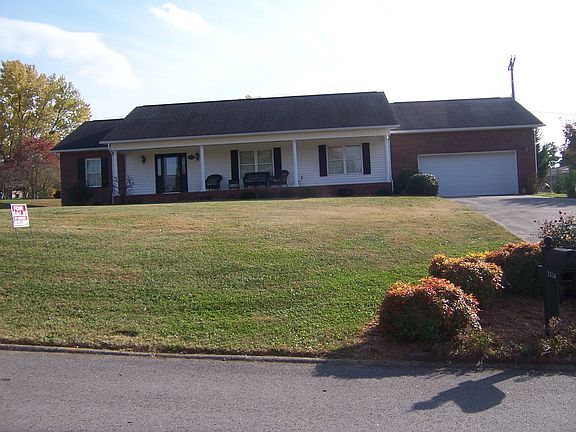 2nd image of 2516 Mountain View Dr