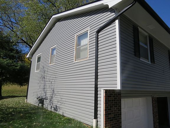 5th image of 1001 Geneva St