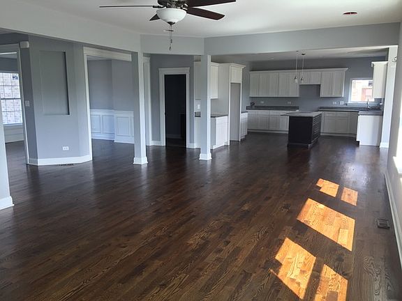 3rd image of 15941 W Aster Dr