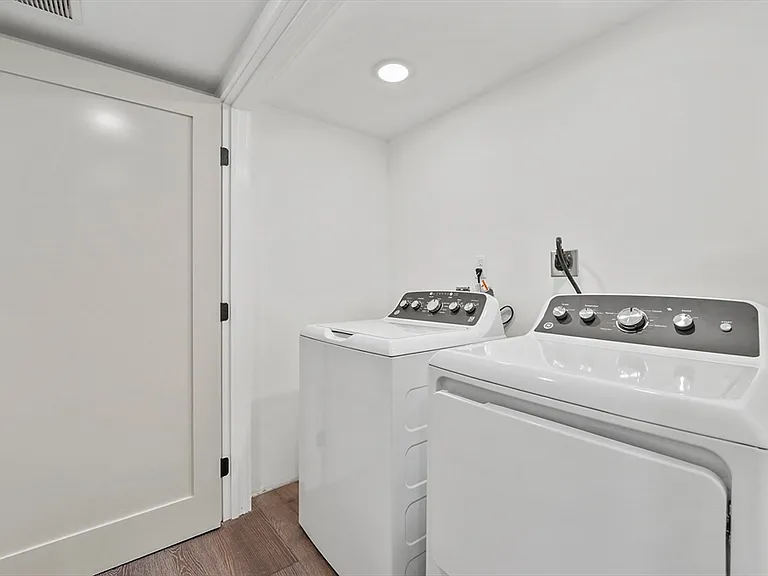 17 Wellington Ave #1 — Photo 18