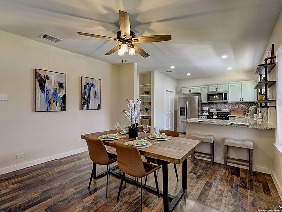 3rd image of 706 E HIGHLAND BLVD