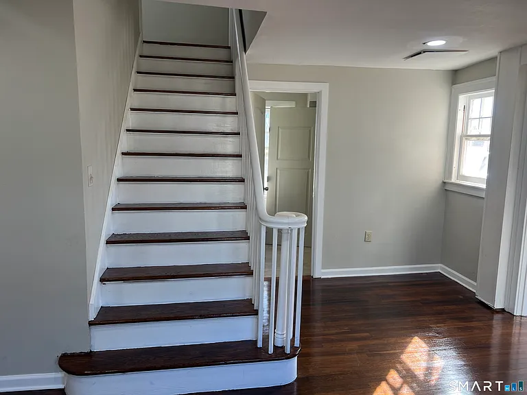 93 White Rock Dr — Photo 5