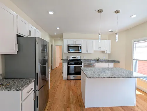 2 Sacramento Pl Photo 1