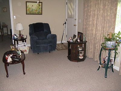 3rd image of 1085 Kinsey St