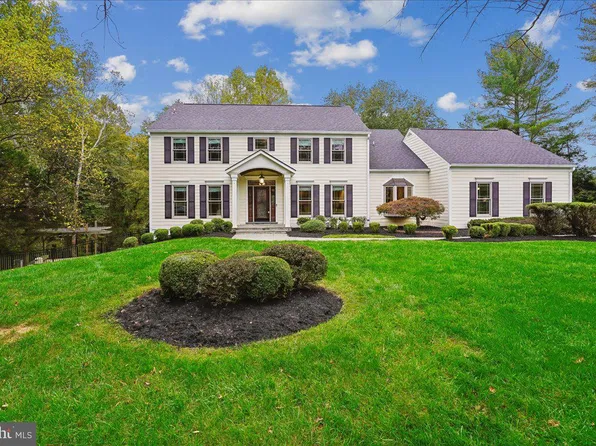 13635 Glenhurst Rd, Gaithersburg, MD 20878