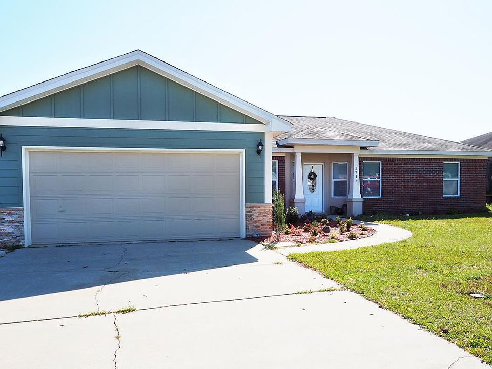 1st image of 2718 Blackwood Dr