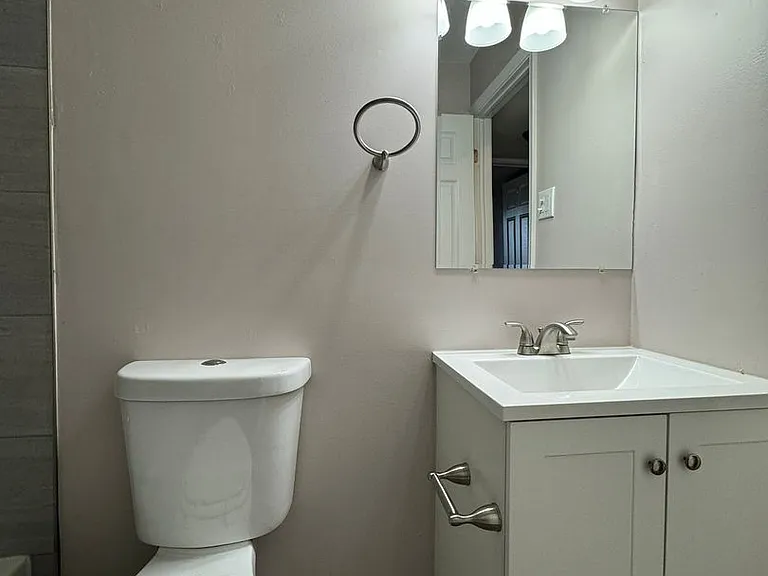 4016 W Rogers Ave #G — Photo 5