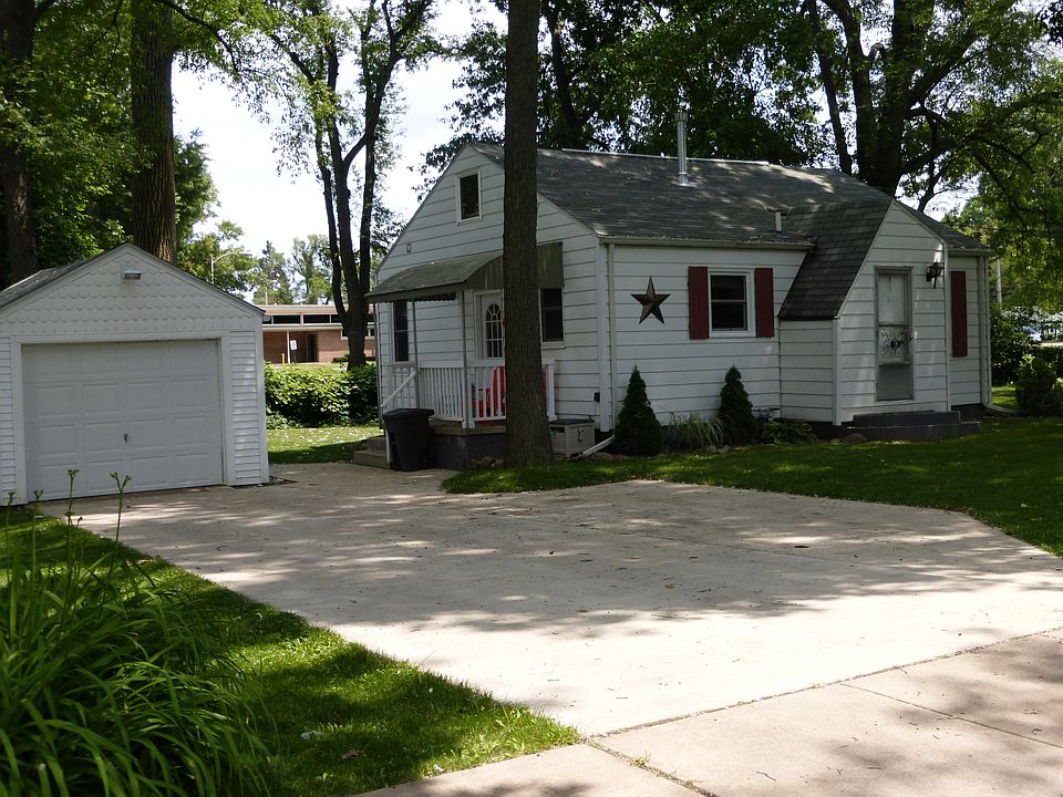 1st image of 19 Fairhome Ave