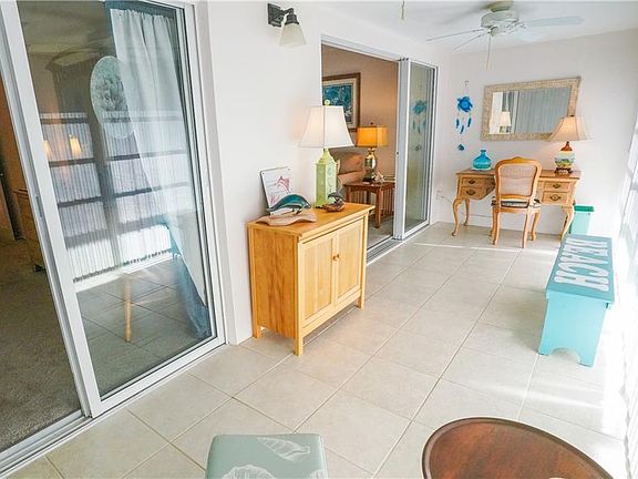 5th image of 2929 SE Ocean Blvd Unit Un 130 9