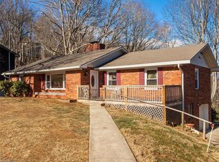 21 Audubon Dr, Asheville, NC 28804