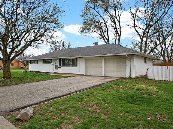 2nd image of 3907 Ackerman Blvd