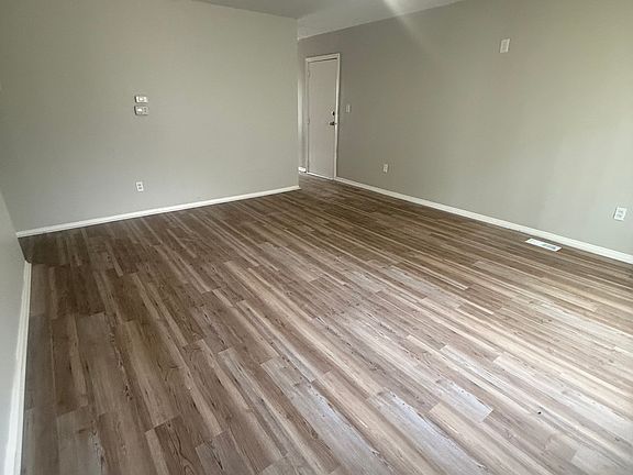 2nd image of 1442 Swinger Dr