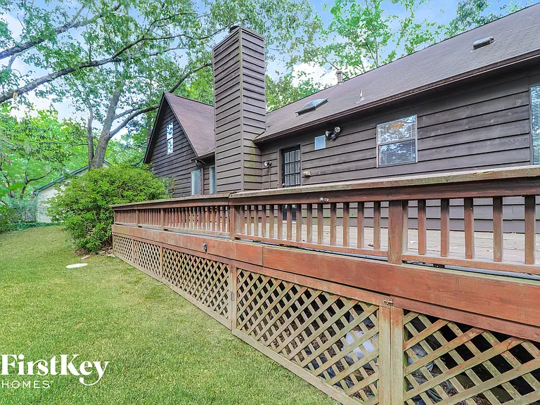 8418 Chippingham Dr — Photo 15