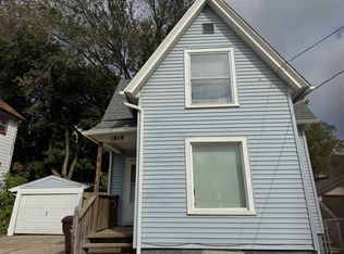 1818 Charles St, Rockford, IL 61104