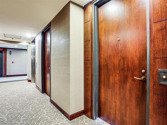 3rd image of 3831 Turtle Creek Blvd