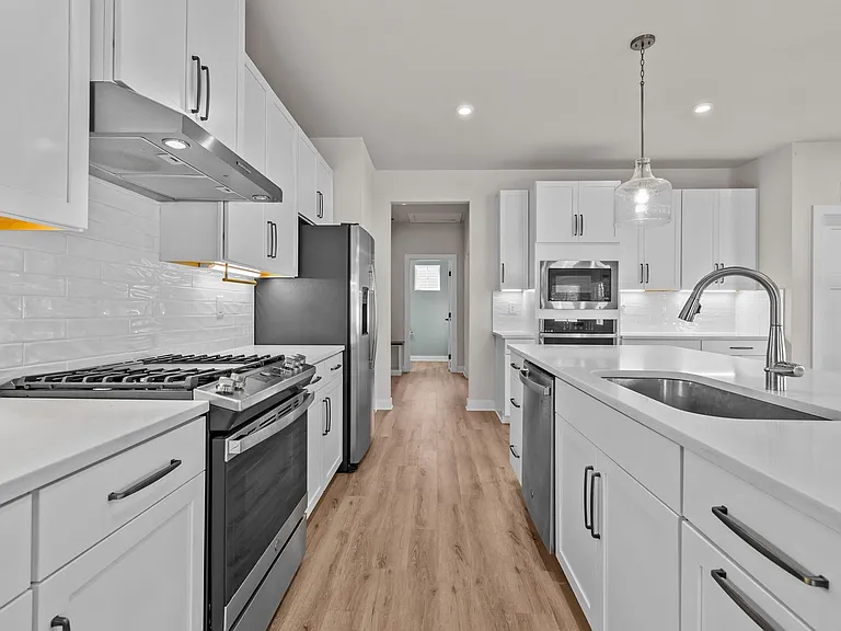 1757 Shipyard Rd — Photo 10