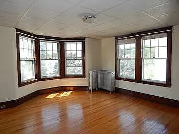 169 College St #6 — Photo 5