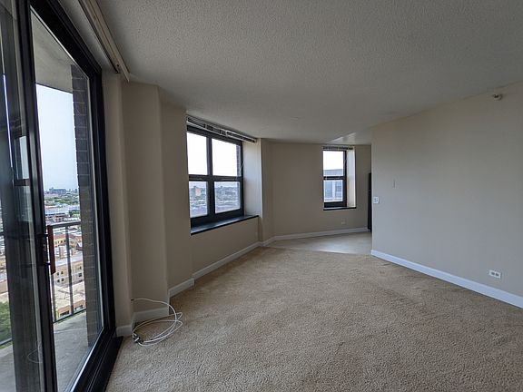 Living Area_05062022