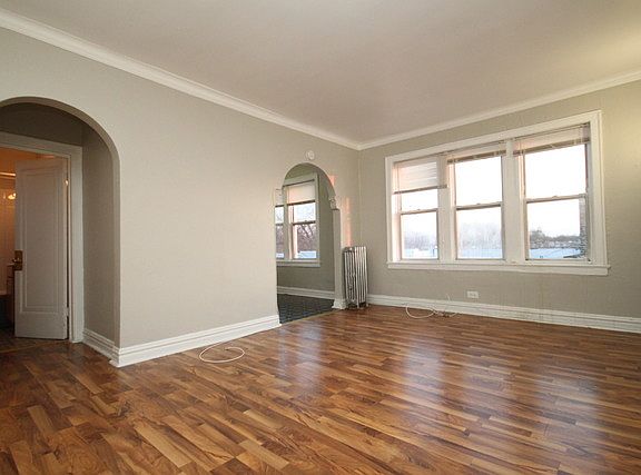 2nd image of 3943 W Diversey Ave APT 120