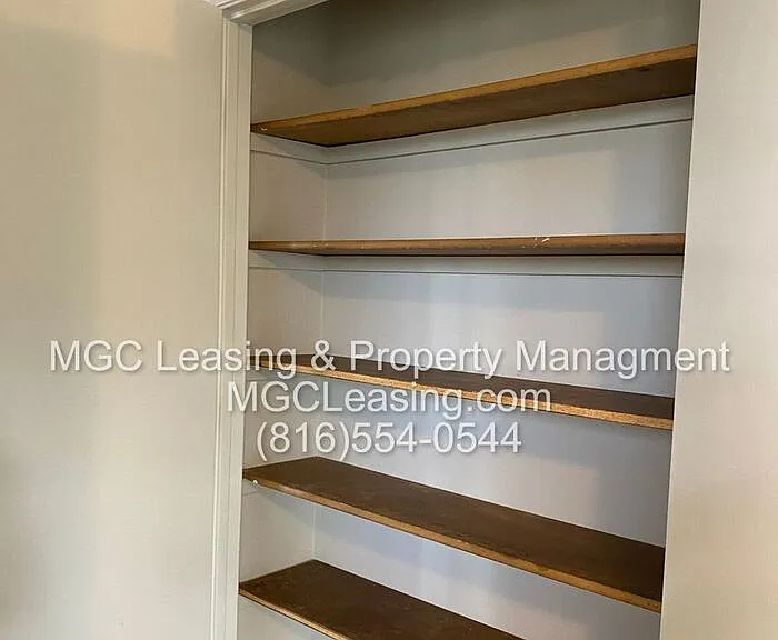 515 Sky Vue Dr #D — Photo 6
