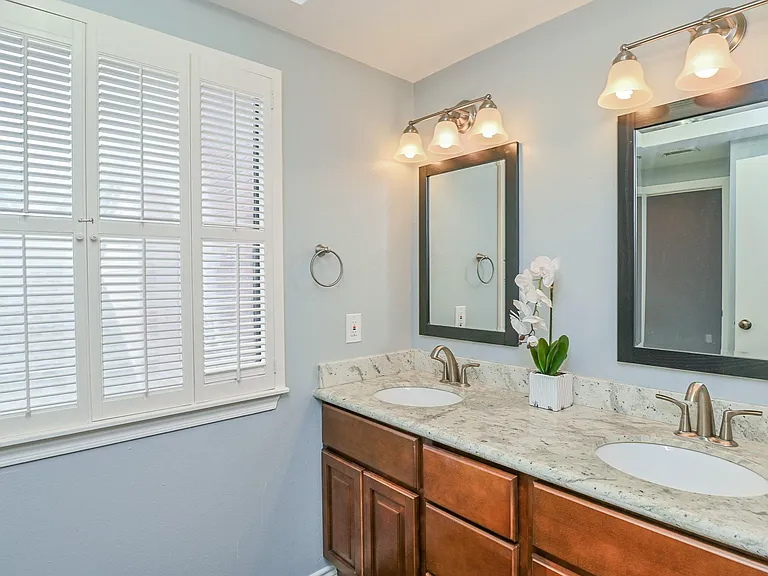 7447 Cambridge St #77 — Photo 21