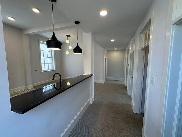 202 Hanover St #2D — Photo 4