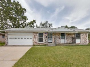 8213 E Castle Dr, Wichita, KS 67207