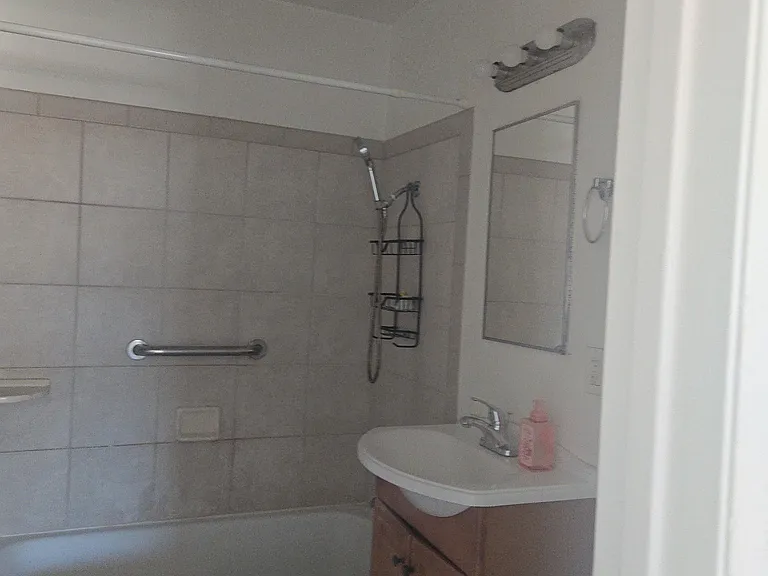 6253 Childs Ave — Photo 6