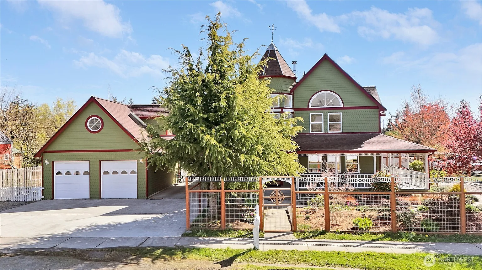2212 Sheridan Street photo 1