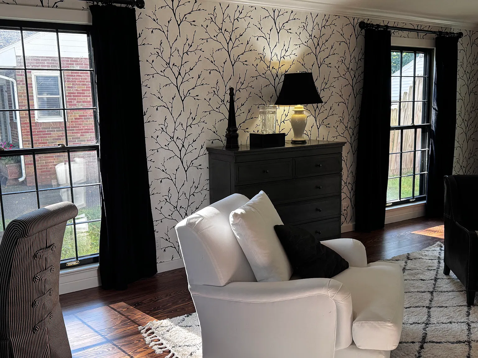 2 bed, 2400 sqft, $2,950 — Photo 4