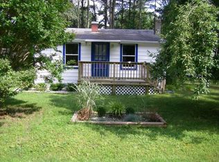 18256 House Point Ln, Onancock, VA 23417