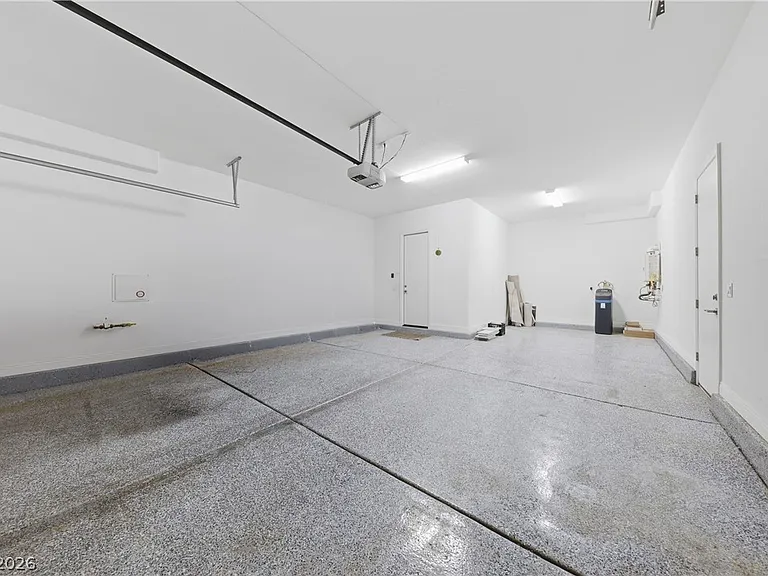 80 Strada Caruso — Photo 41