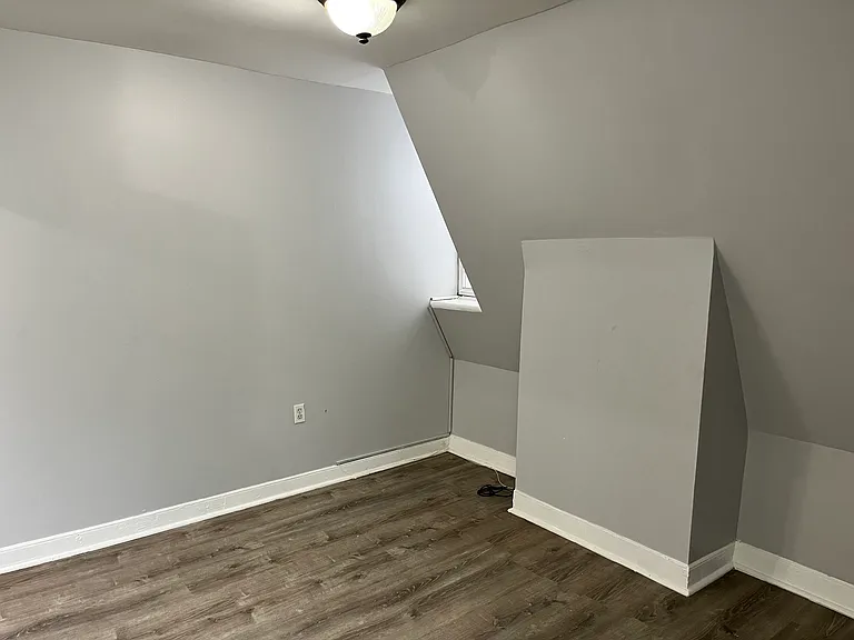 455 Wayne St #3 — Photo 4