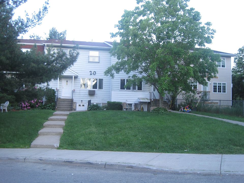 1st image of 20 Hayes Ct Unit 204