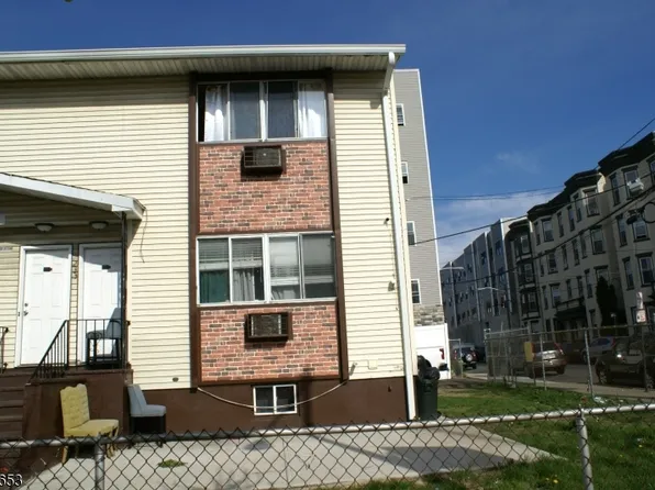 233 Straight St #2, Paterson City, NJ 07501