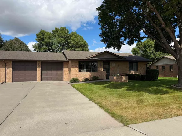 1512 E 43rd St, Kearney, NE 68847